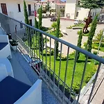 Sweet Simona بيت للعطل زامبروني