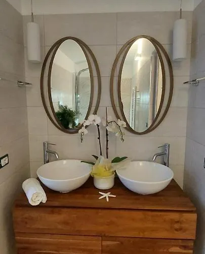 בית נופש Sweet Simona זמברונה